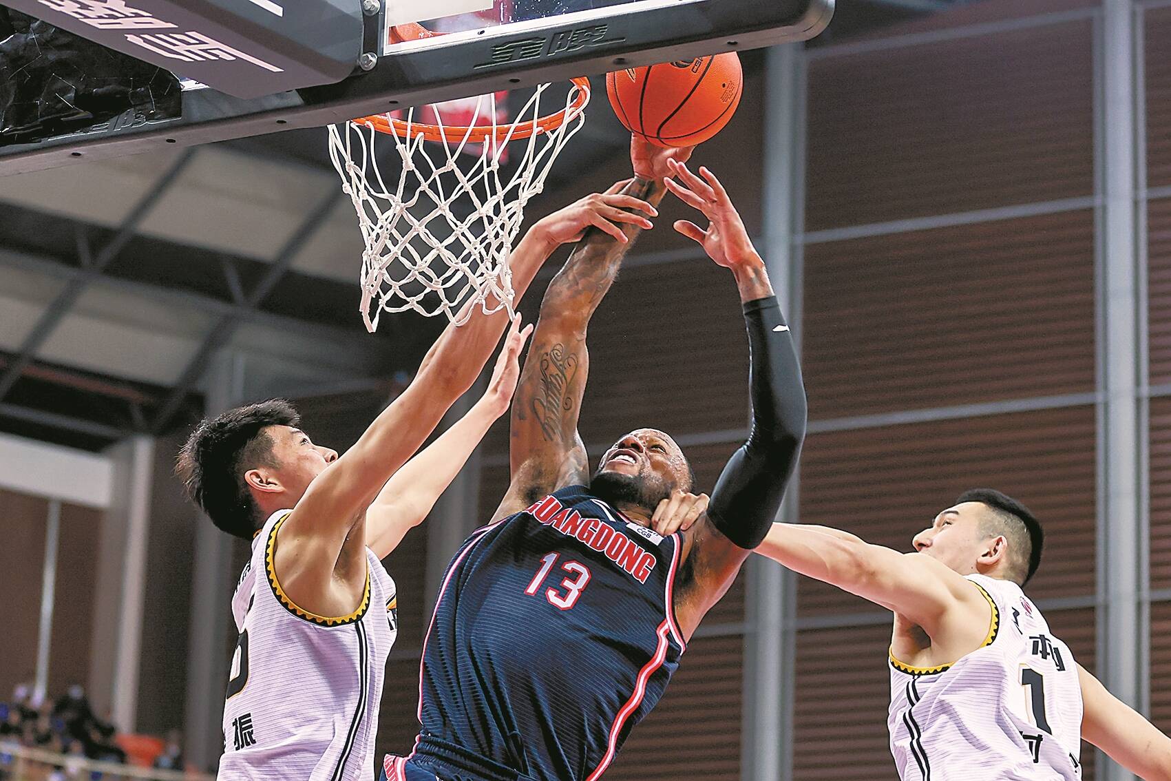 卡森：瓜帅是改变守门员角色的关键人物；埃德森的全面性无可挑剔（卡森：瓜迪奥拉是重塑门将角色的核心推手，埃德森的全面能力近乎无瑕）