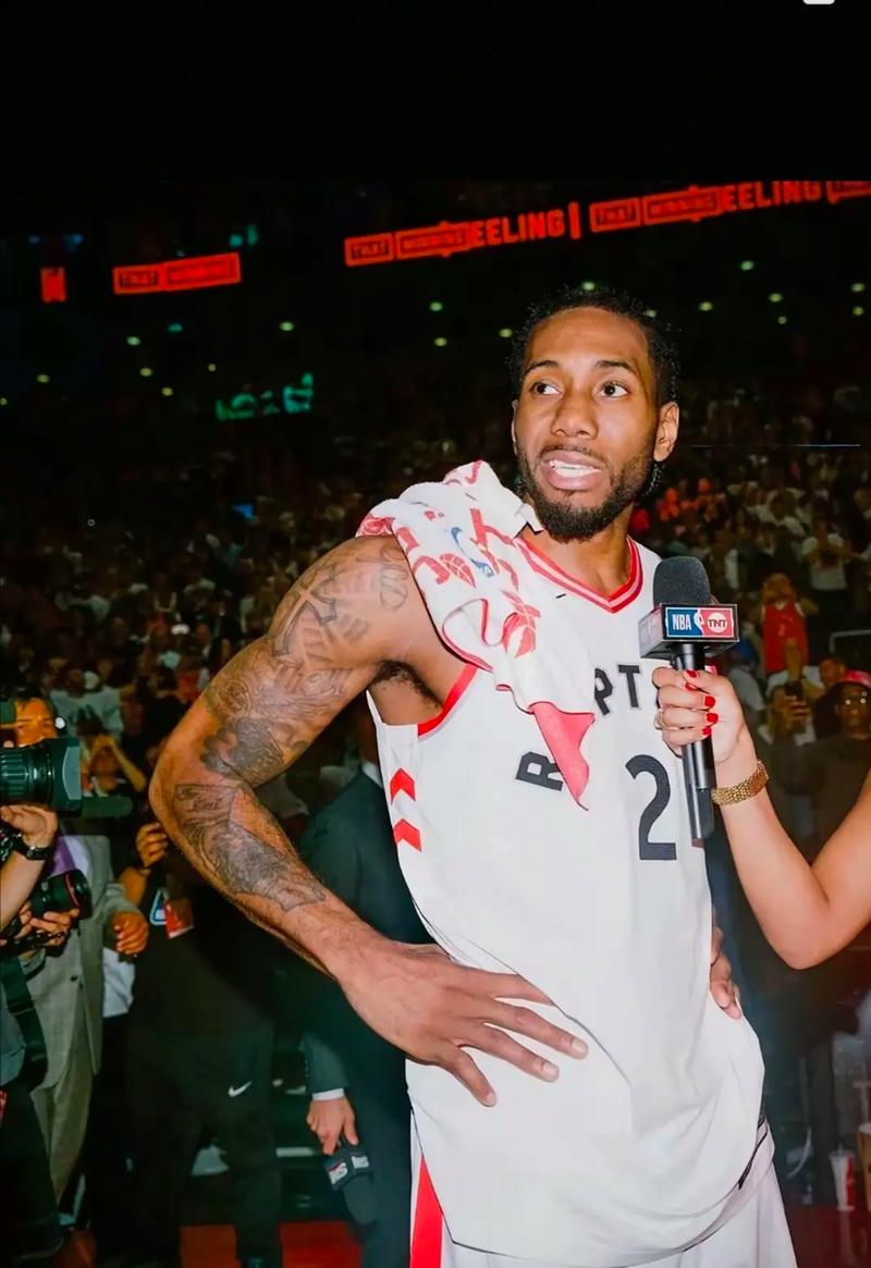 老当益壮，奥巴梅扬实现职业生涯400球里程碑（奥巴梅扬完成生涯400球壮举，宝刀未老）