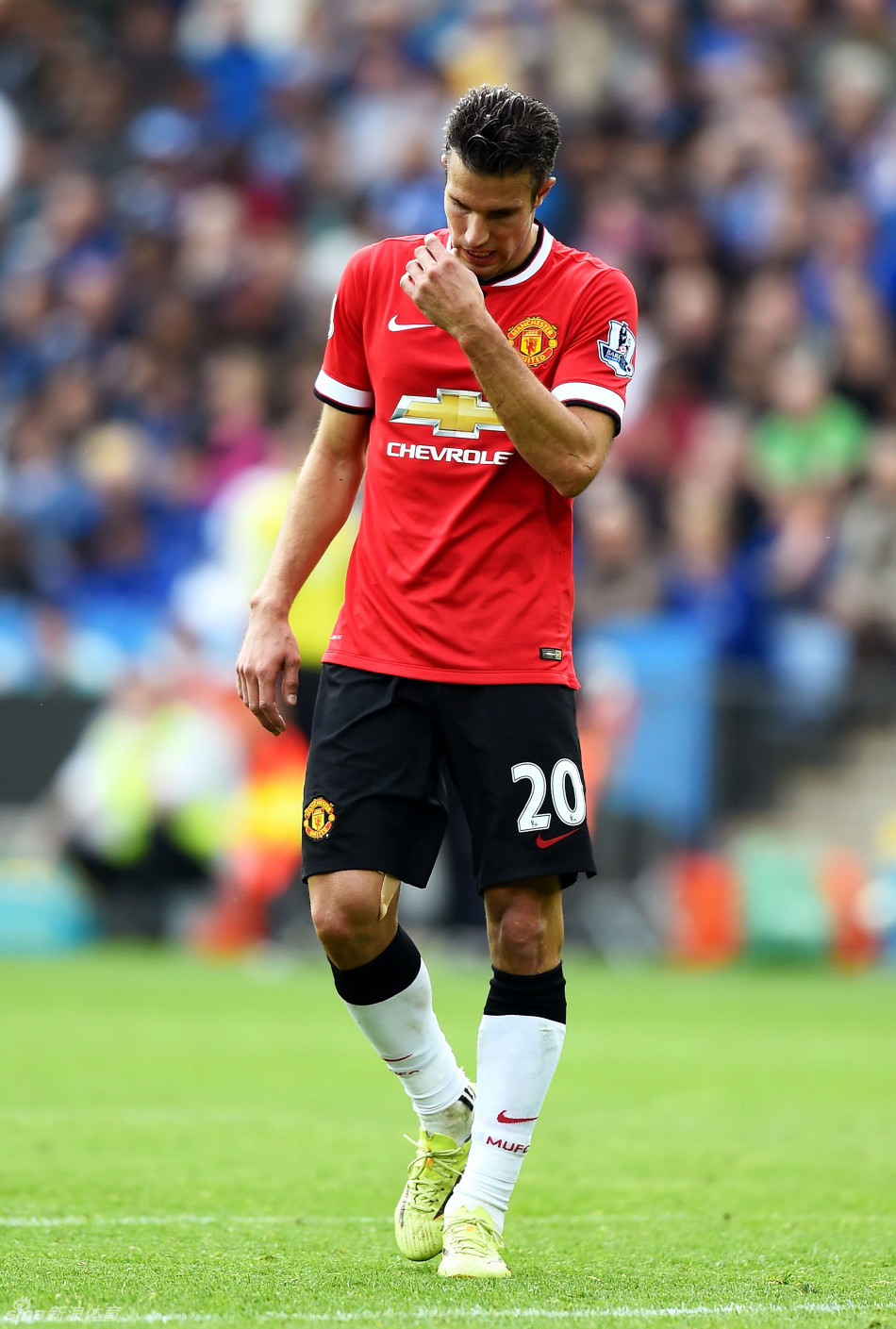 完成大四喜，姆巴佩当选欧冠官方本周最佳球员（姆巴佩独中四元，荣膺欧冠官方周最佳球员）