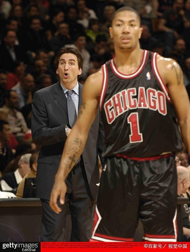 聊了什么？阿隆索欧冠赛后与弗林蓬进行了14分钟秘密会谈（欧冠赛后，阿隆索与弗林蓬秘密会谈14分钟：谈了些什么？）